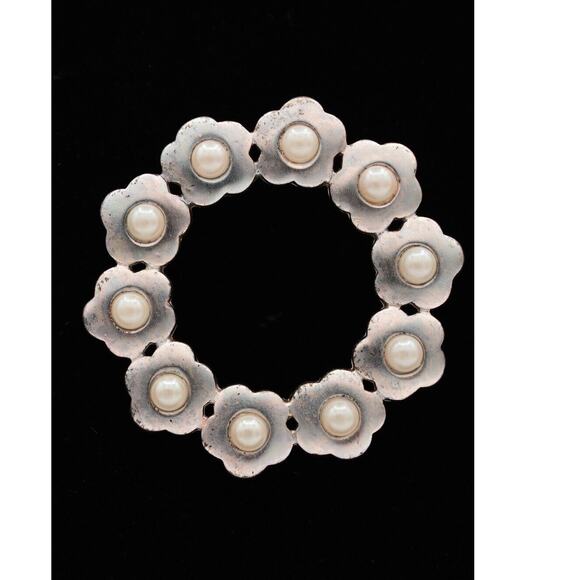 Givenchy Vintage Flower Pin Brooch Brushed Silver Pearl Round Signed 1980s BinAP - Picture 1 of 12